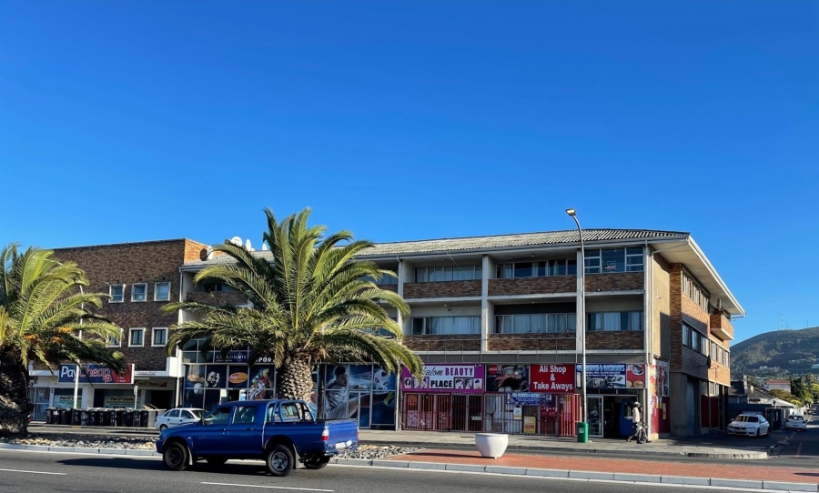 To Let 1 Bedroom Property for Rent in Oostersee Western Cape